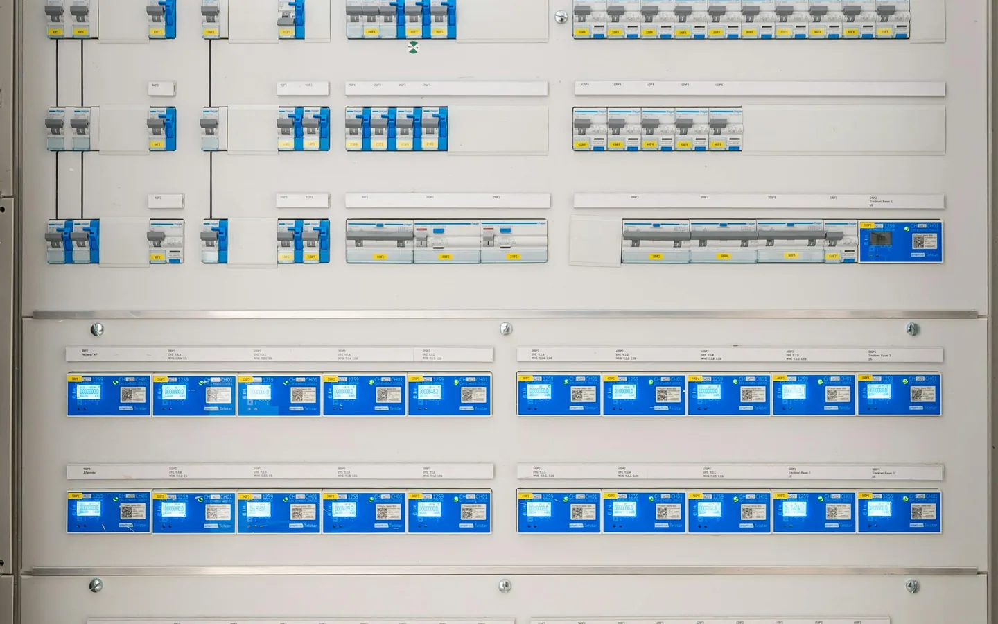 Electrical works for commercial project in UAE